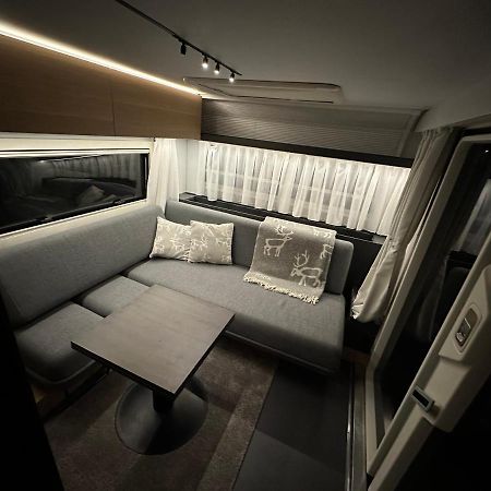 Отель Santa'S Luxury Trailer Рованиеми Экстерьер фото